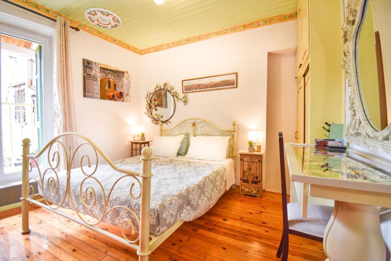 Venetian Well Gallery Apartment In Corfu Old Town المظهر الخارجي الصورة