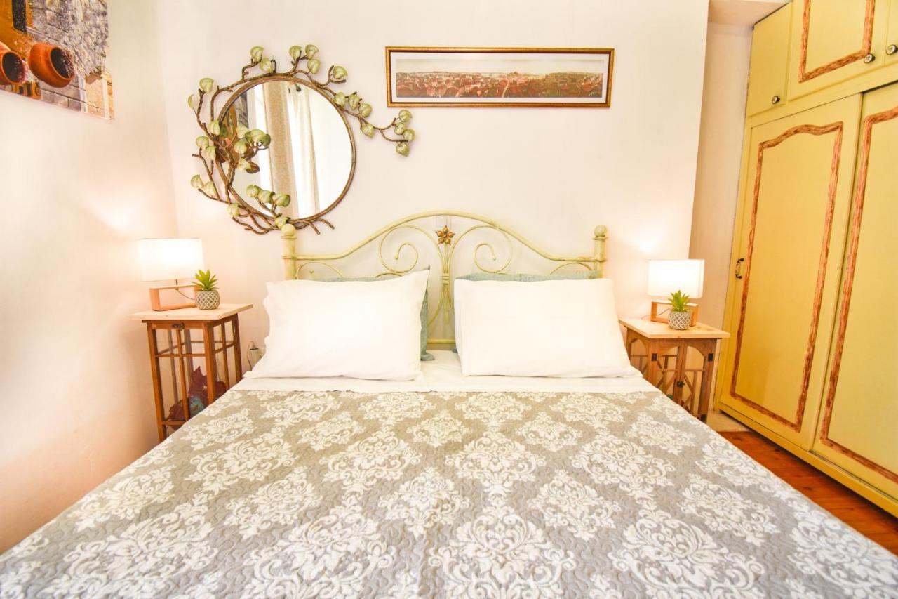 Venetian Well Gallery Apartment In Corfu Old Town المظهر الخارجي الصورة